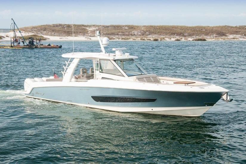 2018 Boston Whaler 420 Outrage