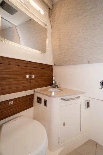 The Tyder II Yacht Photos Pics 2018 42 Boston Whaler 420 Outrage The Tyder II Head 3