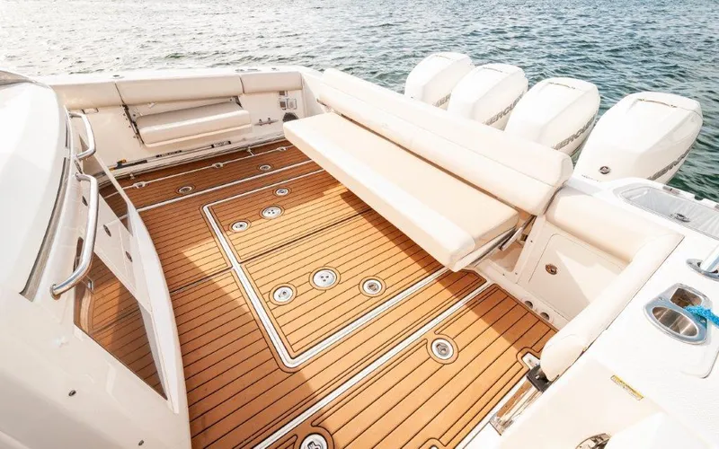 The Tyder II Yacht Photos Pics 2018 42 Boston Whaler 420 Outrage The Tyder II Transom Seating