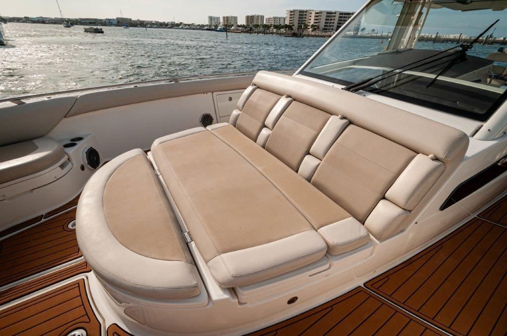 2018 Boston Whaler 42 