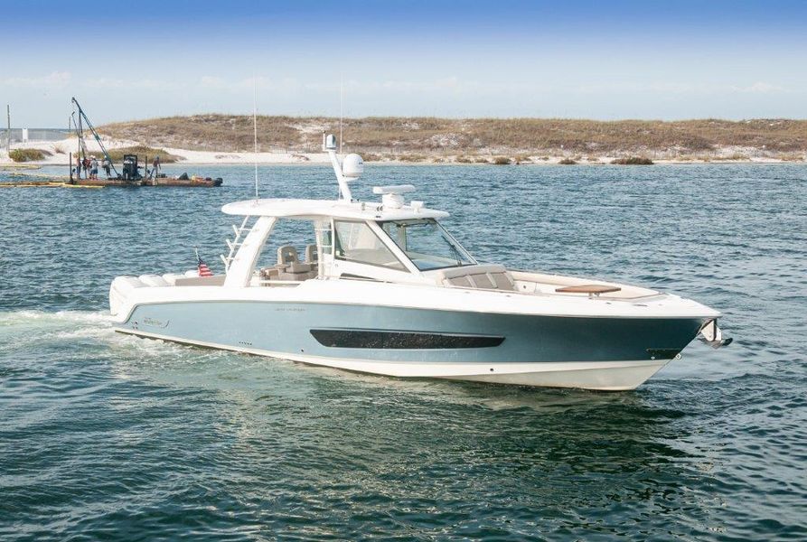 2018 Boston Whaler 420 Outrage