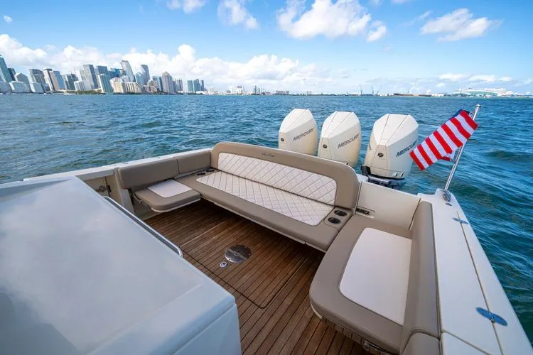  Yacht Photos Pics 2022 Chris-craft Catalina 34 - Image 12