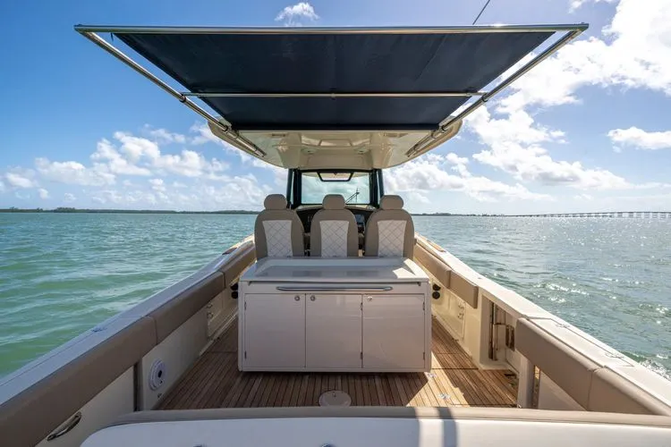  Yacht Photos Pics 2022 Chris-craft Catalina 34 - Image 14