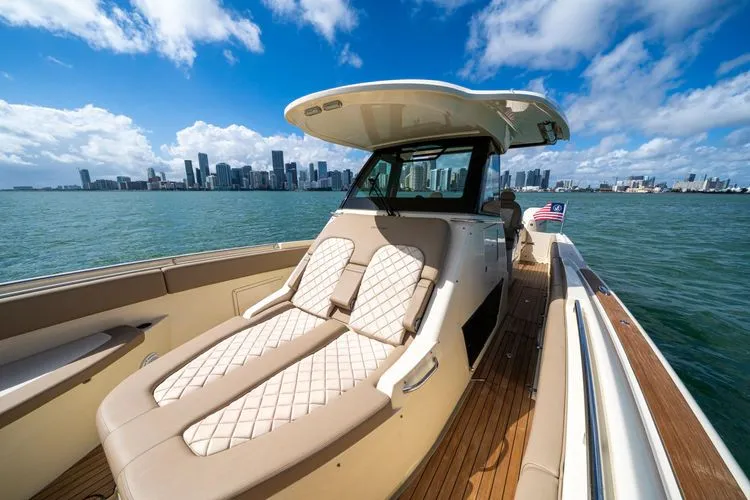  Yacht Photos Pics 2022 Chris-craft Catalina 34 - Image 30