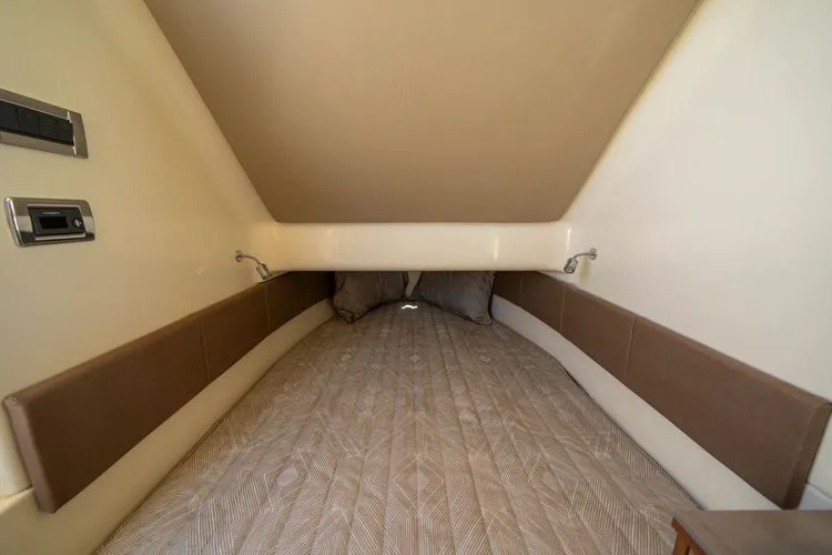  Yacht Photos Pics 2022 Chris-craft Catalina 34 - Image 36