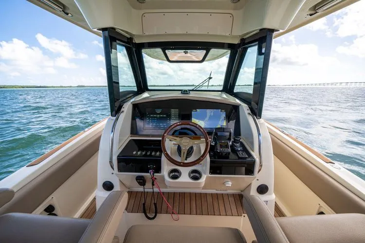  Yacht Photos Pics 2022 Chris-craft Catalina 34 - Image 22