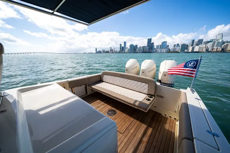  Yacht Photos Pics 2022 Chris-craft Catalina 34 - Image 10