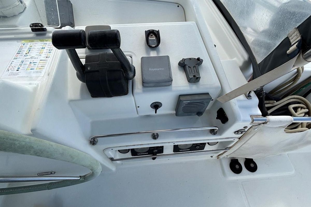 2008 Lagoon 44 