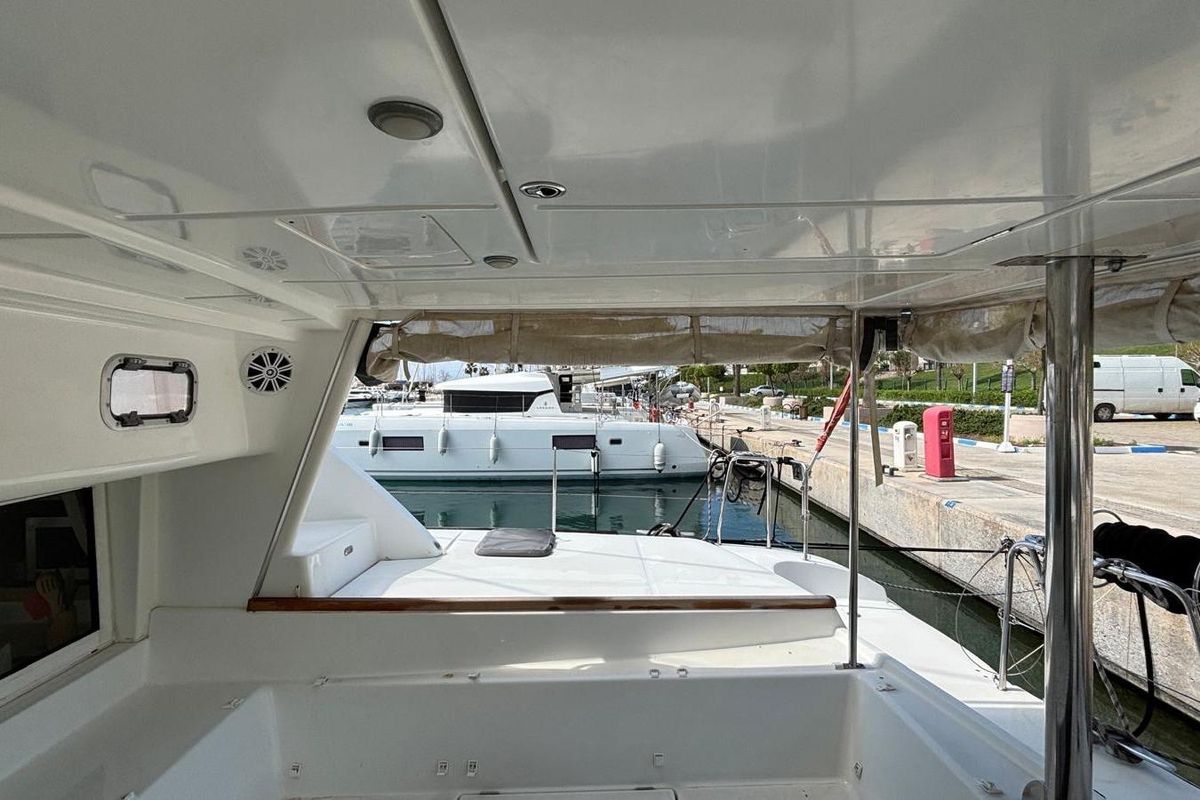 2008 Lagoon 44 
