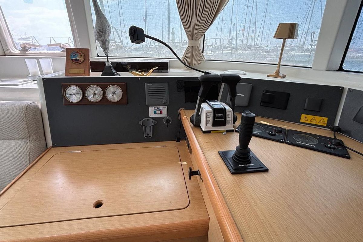 2008 Lagoon 44 
