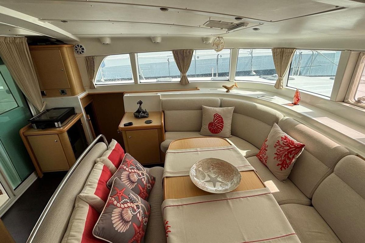 2008 Lagoon 44 