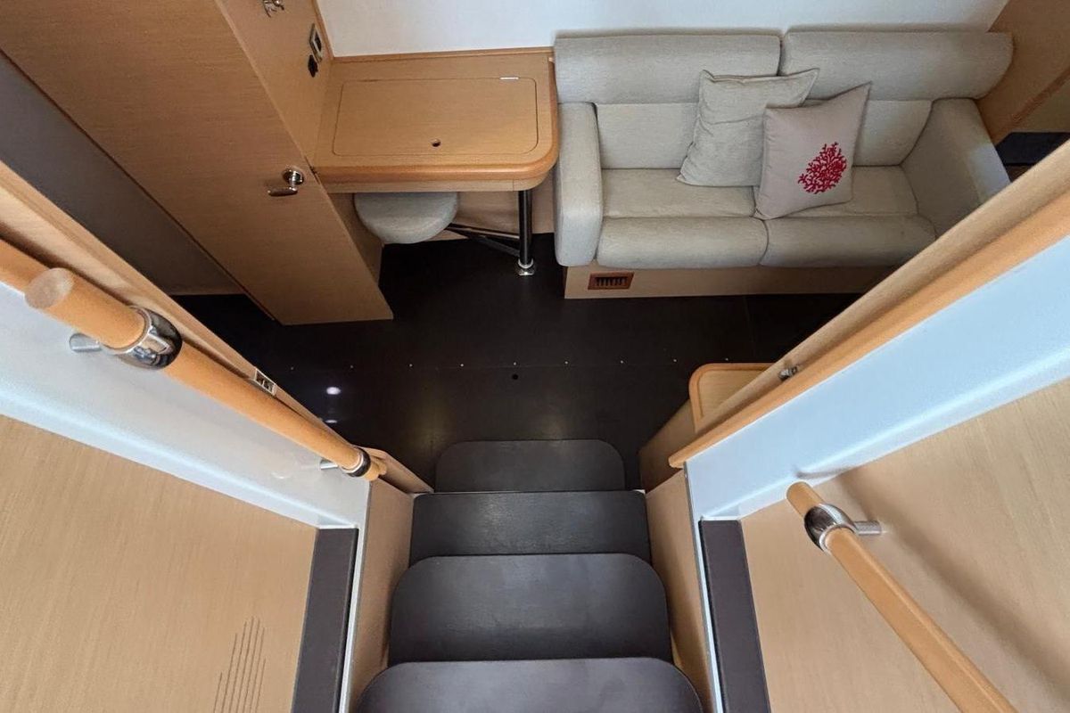 2008 Lagoon 44 