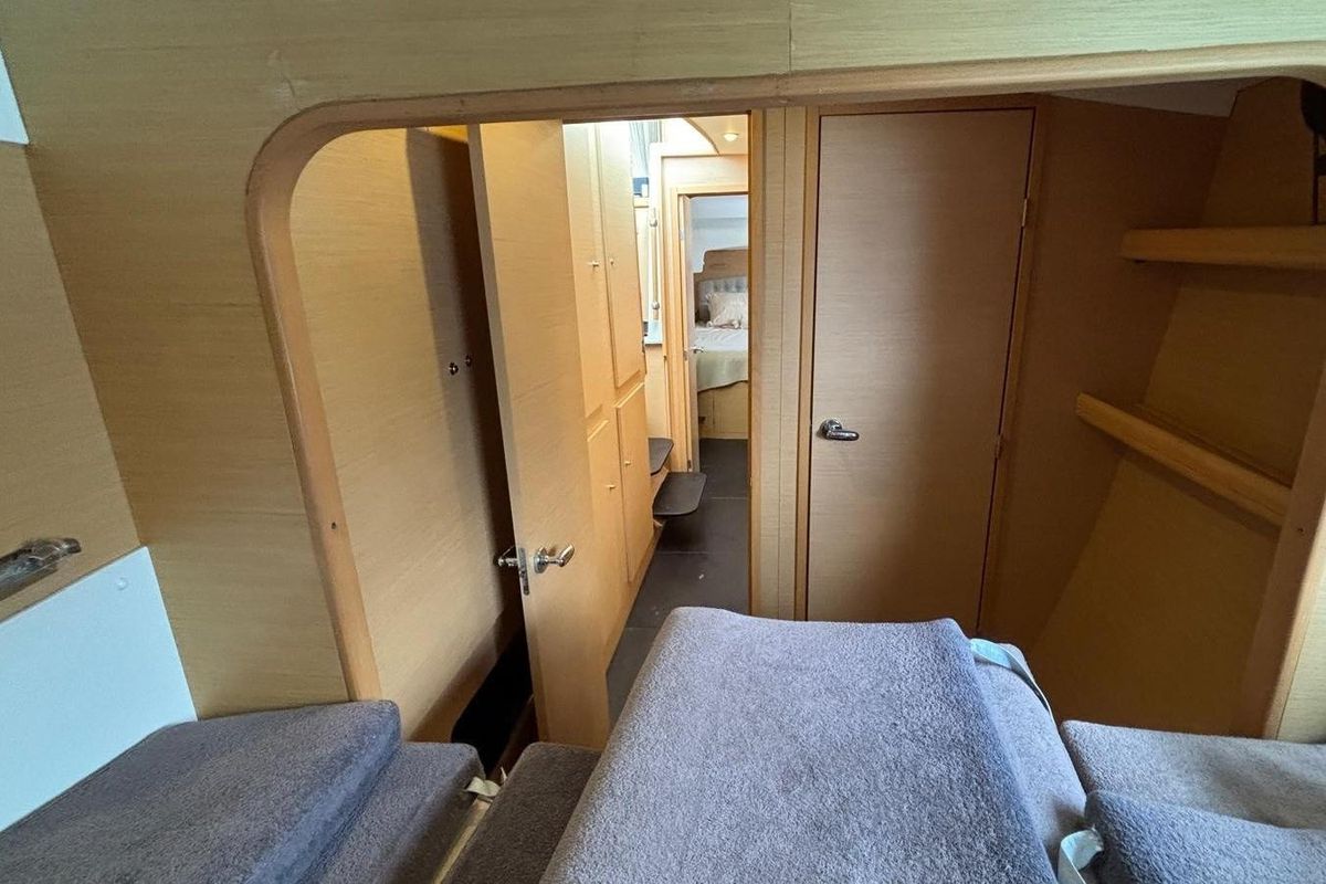 2008 Lagoon 44 