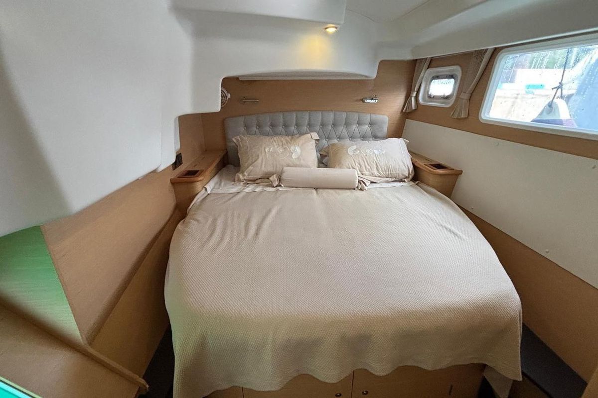 2008 Lagoon 44 