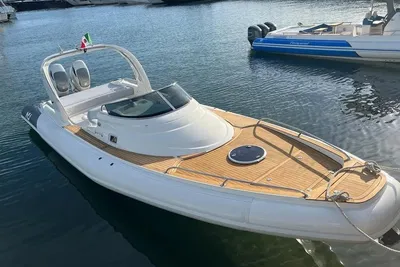 2016 Nuova Jolly Prince 35 Sport Cabin
