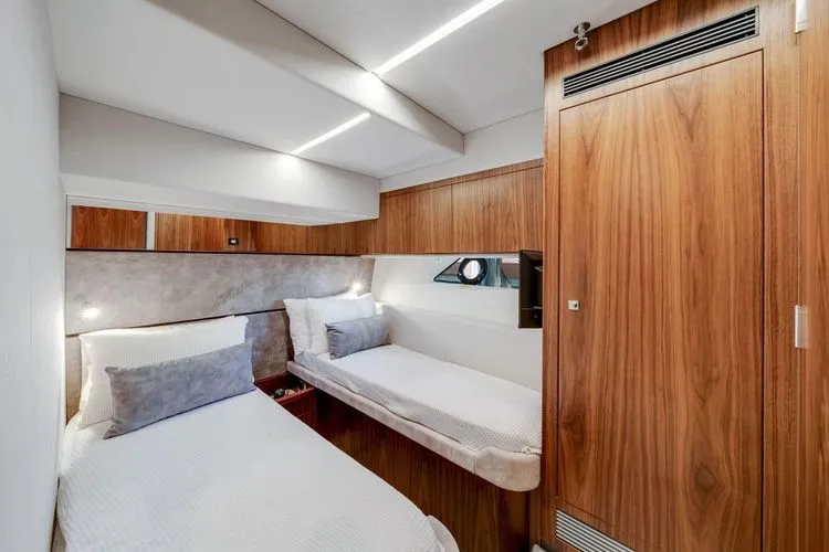  Yacht Photos Pics 2023 Riviera 64 Sports Motor Yacht - Image 32