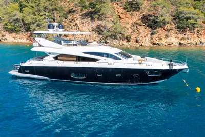 Sunseeker 80 Yacht