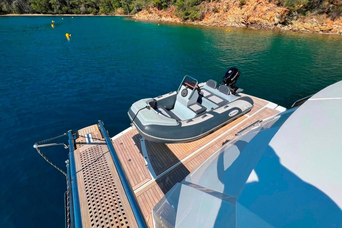 2011 Sunseeker 80 