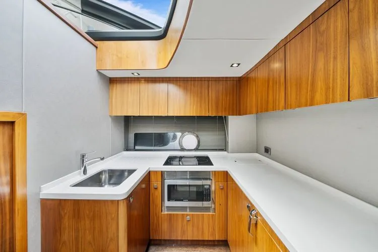  Yacht Photos Pics 2018 Sunseeker Predator 57 - Image 25