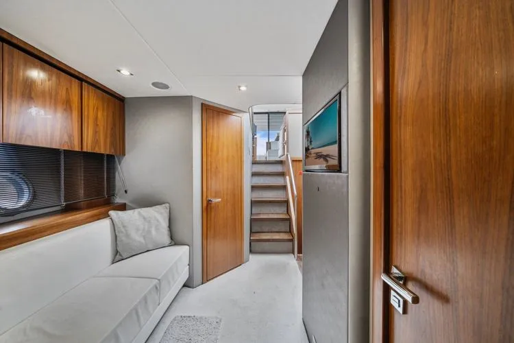  Yacht Photos Pics 2018 Sunseeker Predator 57 - Image 23