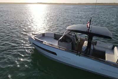 2022 Invictus 280 TTS