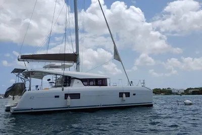 Lagoon 42
