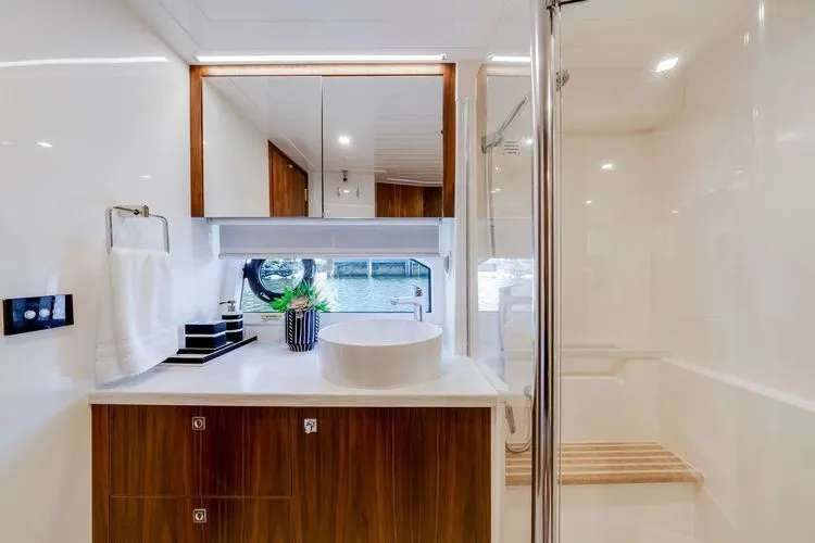  Yacht Photos Pics 2023 Riviera 64 Sports Motor Yacht - Image 43