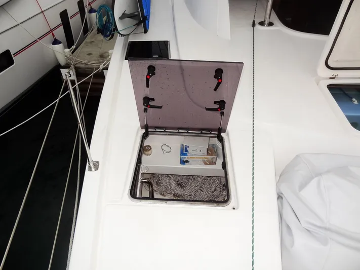 Dalliance Yacht Photos Pics 