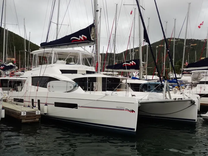 Dalliance Yacht Photos Pics 