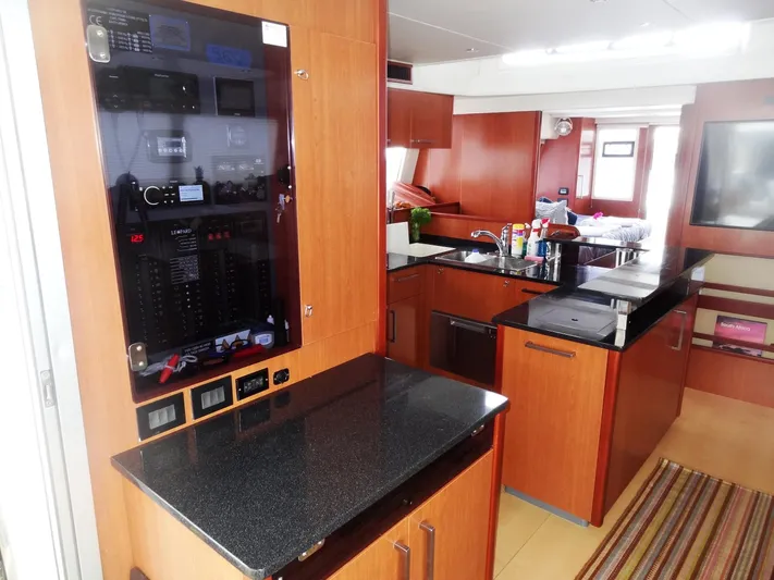 Dalliance Yacht Photos Pics 