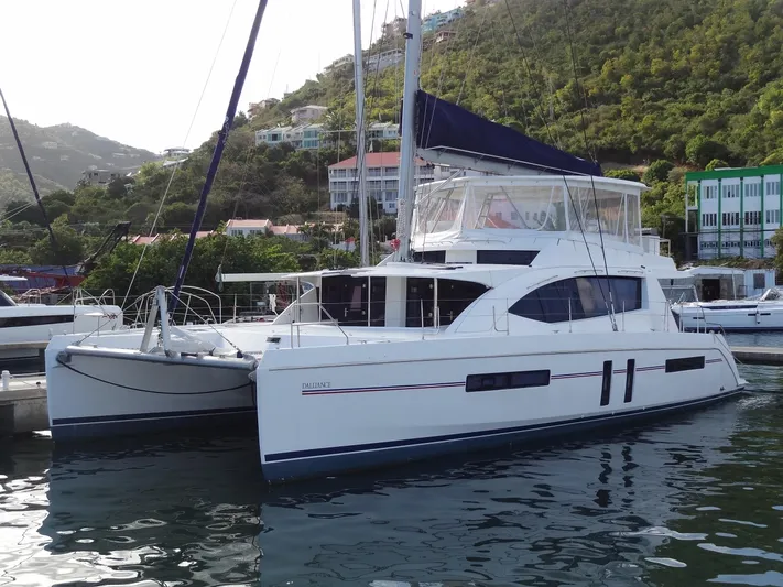 Dalliance Yacht Photos Pics Leopard 58