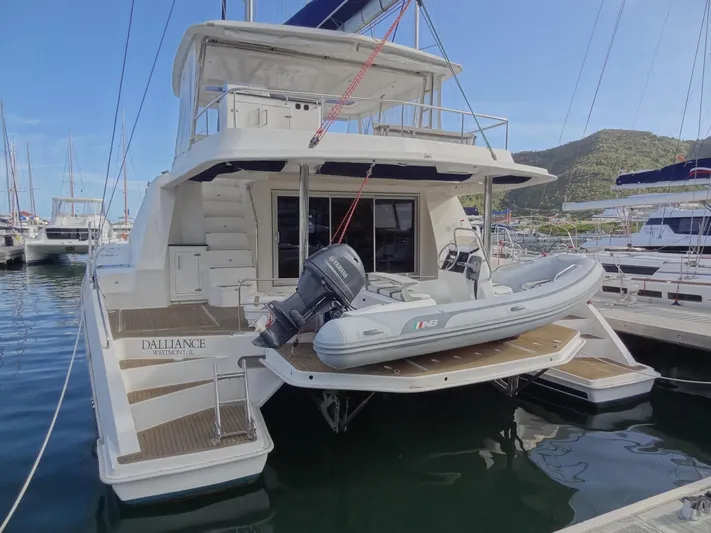 Dalliance Yacht Photos Pics 