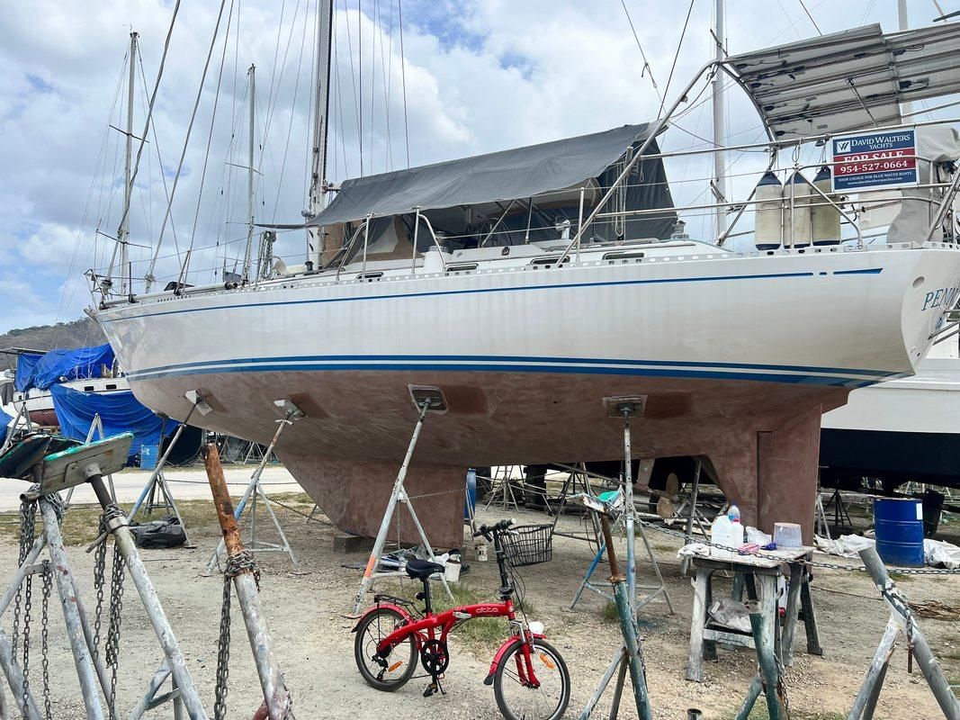 1986 Hylas 44 