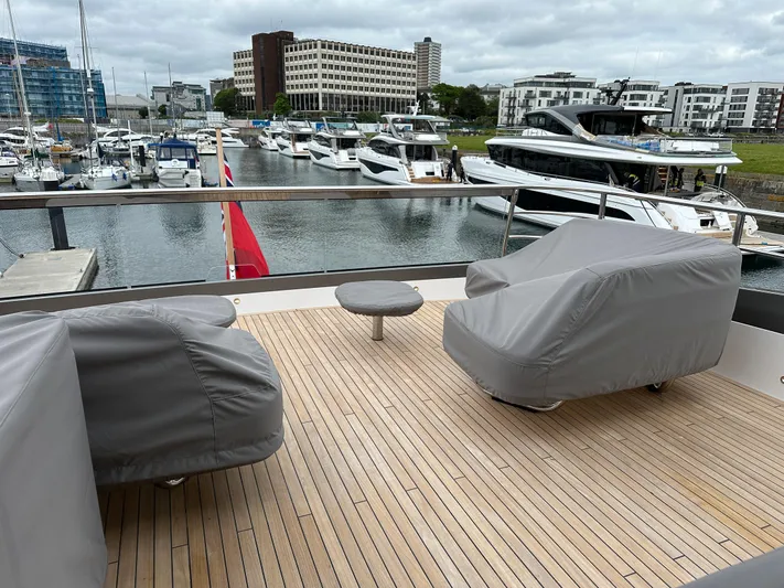 X80034 Yacht Photos Pics 