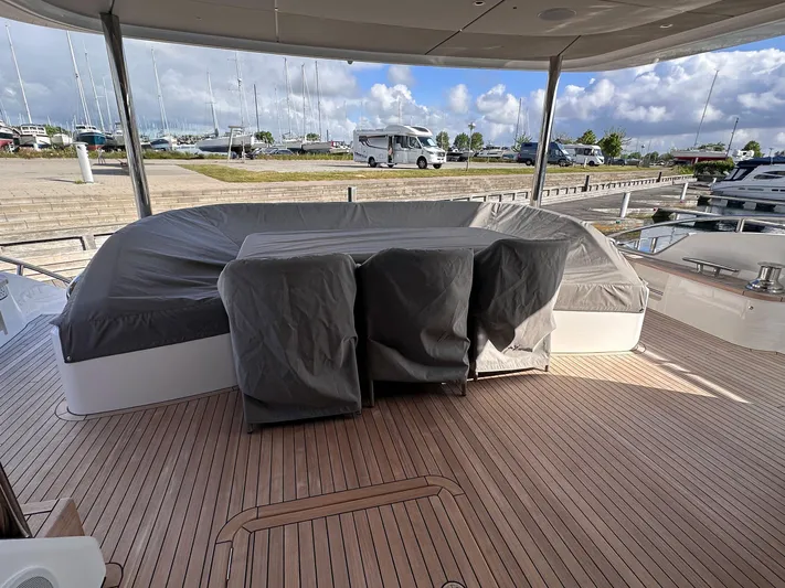 X80034 Yacht Photos Pics 