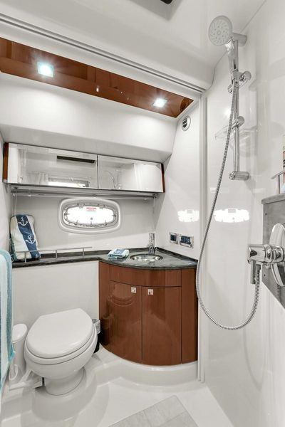 2012 Sea Ray 450 Sedan Bridge