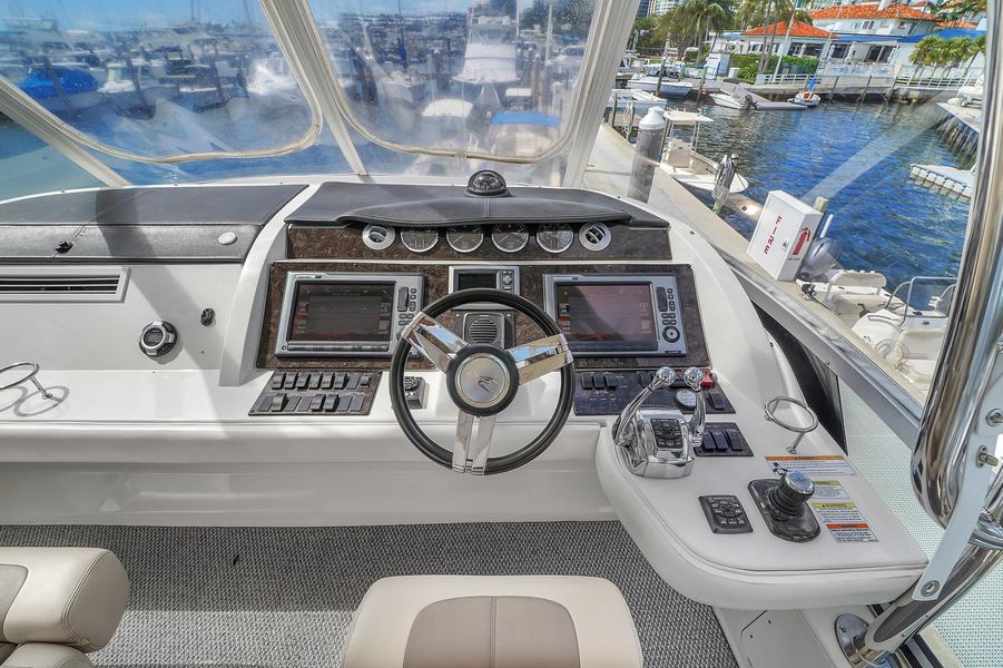 2012 Sea Ray 450 Sedan Bridge