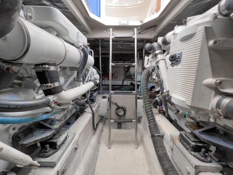 2012 Sea Ray 450 Sedan Bridge