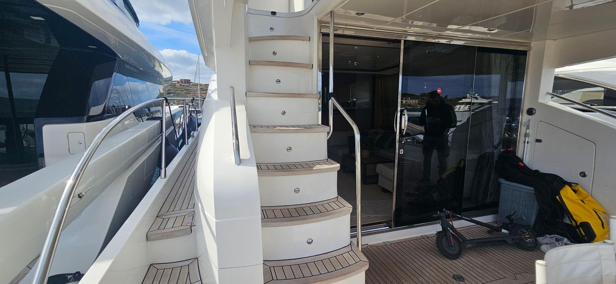 2014 Princess 63 