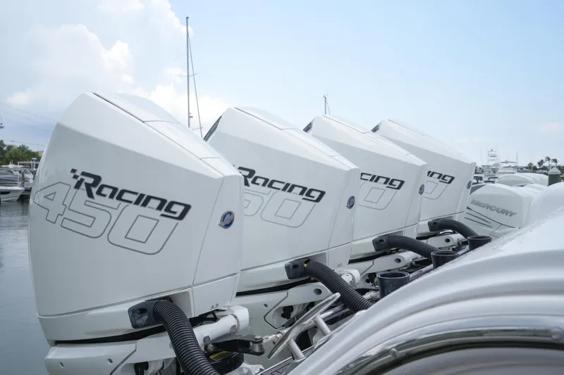 Liquid Buzz Yacht Photos Pics 