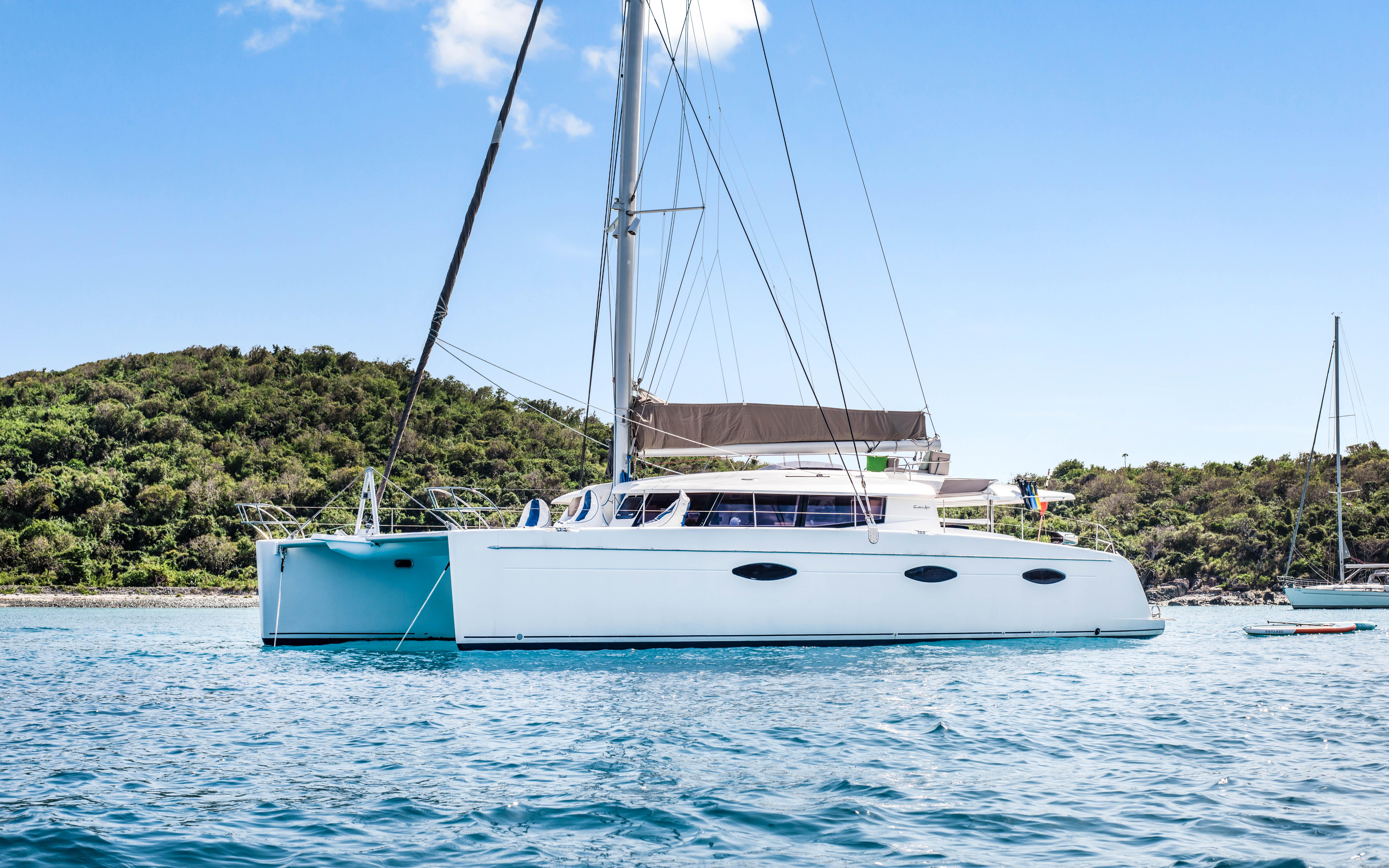 2013 Fountaine Pajot Sanya 57