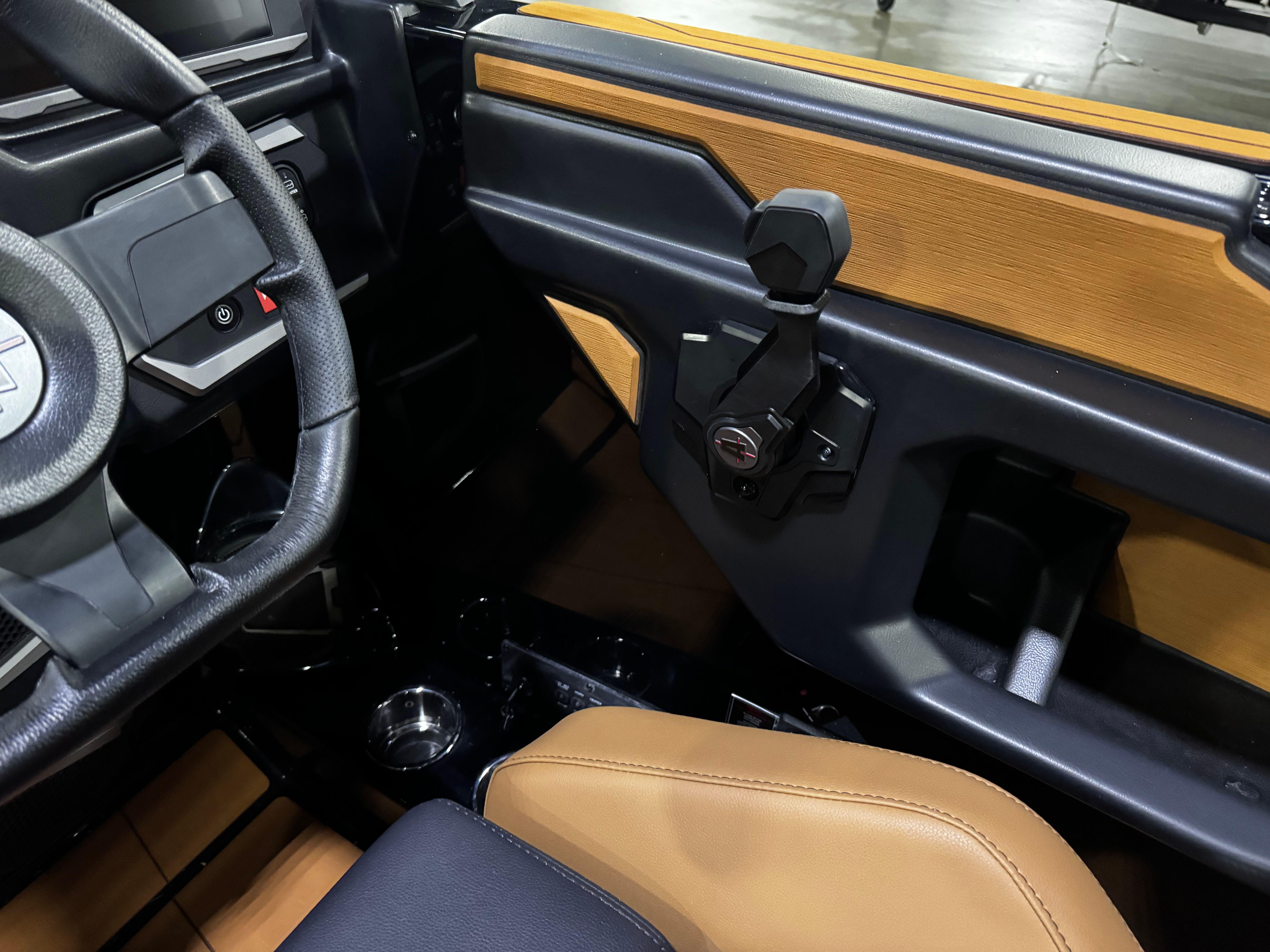 2025 AXIS A245 - Image 8