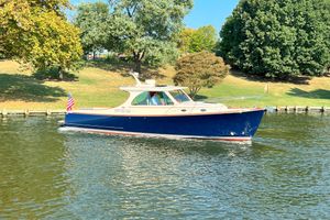 Hinckley Picnic Boat 34