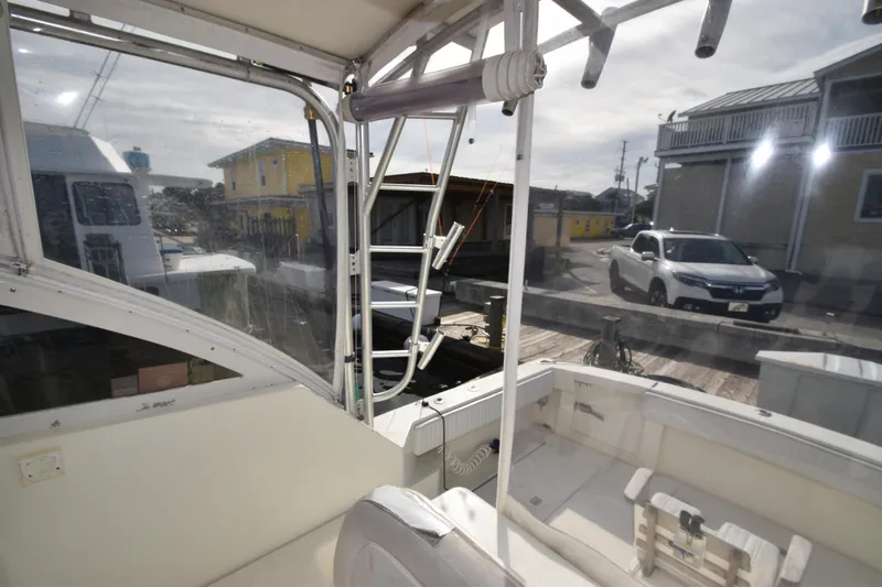Barbara Ann Yacht Photos Pics 2001 Carolina Classic 35 Express boat interior with dockside view.