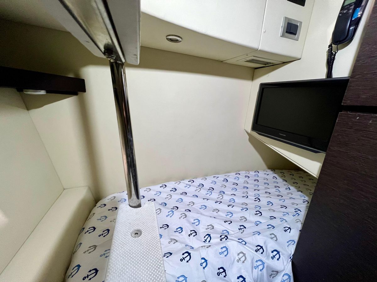 2010 Azimut 62 
