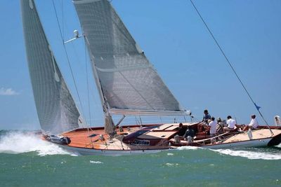 Yacht
