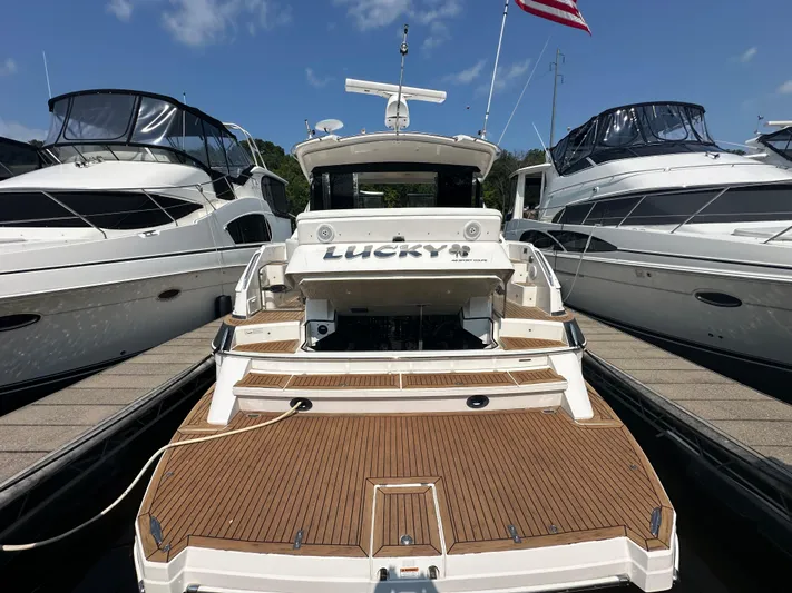 Lucky Yacht Photos Pics 