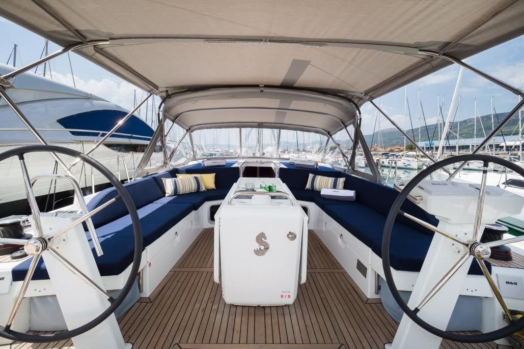 2018 Beneteau 49 