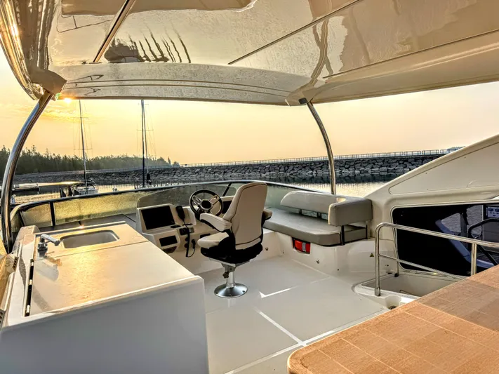 Absolute Mess Yacht Photos Pics Bridge