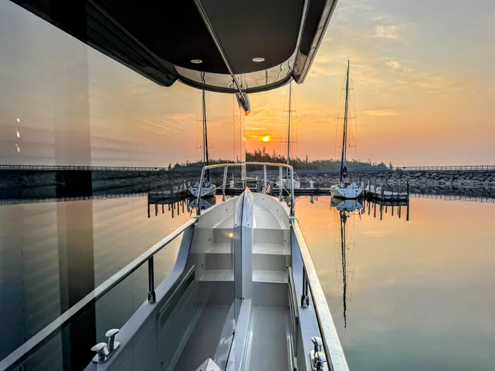 Absolute Mess Yacht Photos Pics 